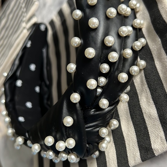 Lele Sadoughi Jet Faux Leather Pearl Headband - Picture 2 of 3